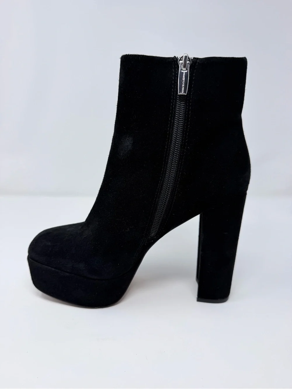 Vince Camuto Leslieon Black Suede Platform Ankle Boots Size 7.5 Block Heel